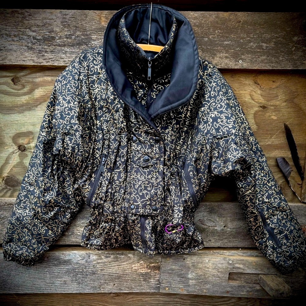 🖤INNSBRUCK Series🖤 Vintage, Stylin’ Puffer Ski Jacket with Layers n’ Pockets